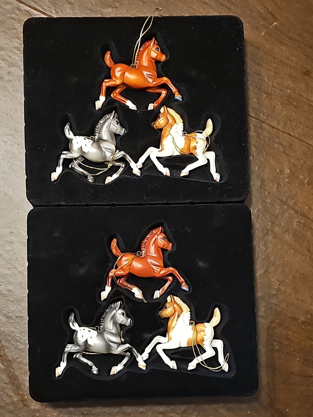 Breyer Holiday Fillies/ 2009/ 2 Sets